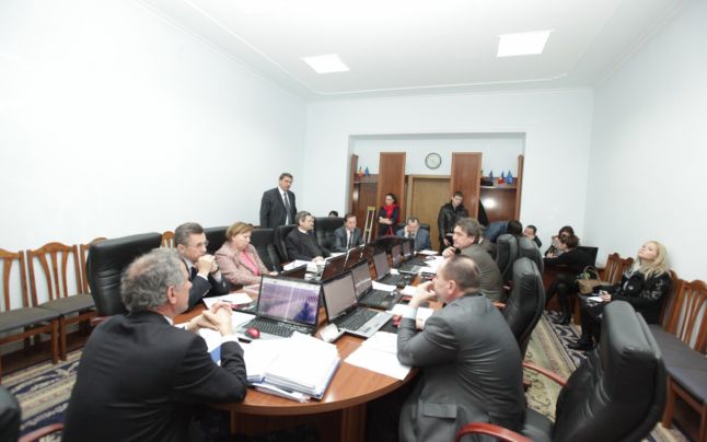 Membrii Consiliului Superior al Magistraturii acuză jurnaliştii că ar fi pornit o campanie de denigrare a judecătorilor. 