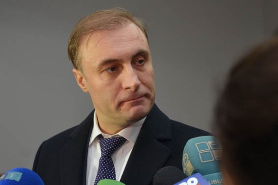 Бэнэрук представил объяснения по делу о сомнительной благотворительности премьера Владимира Филата.