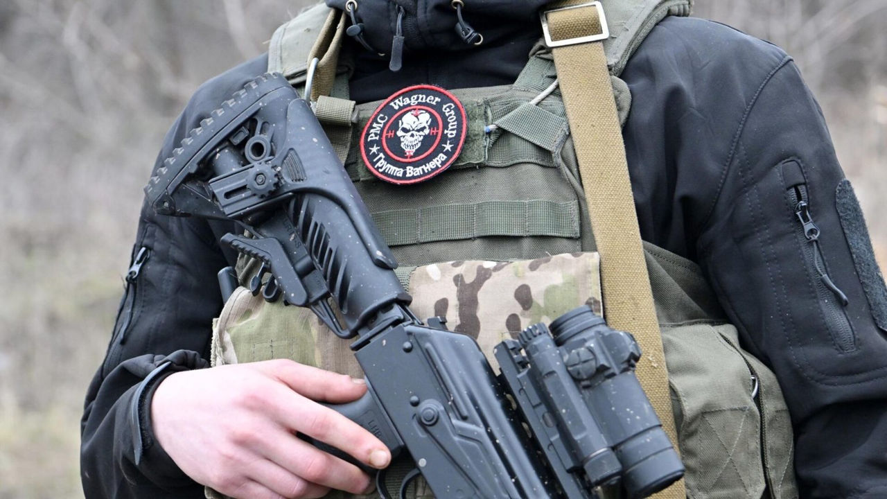 Приднестровские правозащитники получили приглашение войти в ЧВК Вагнера.