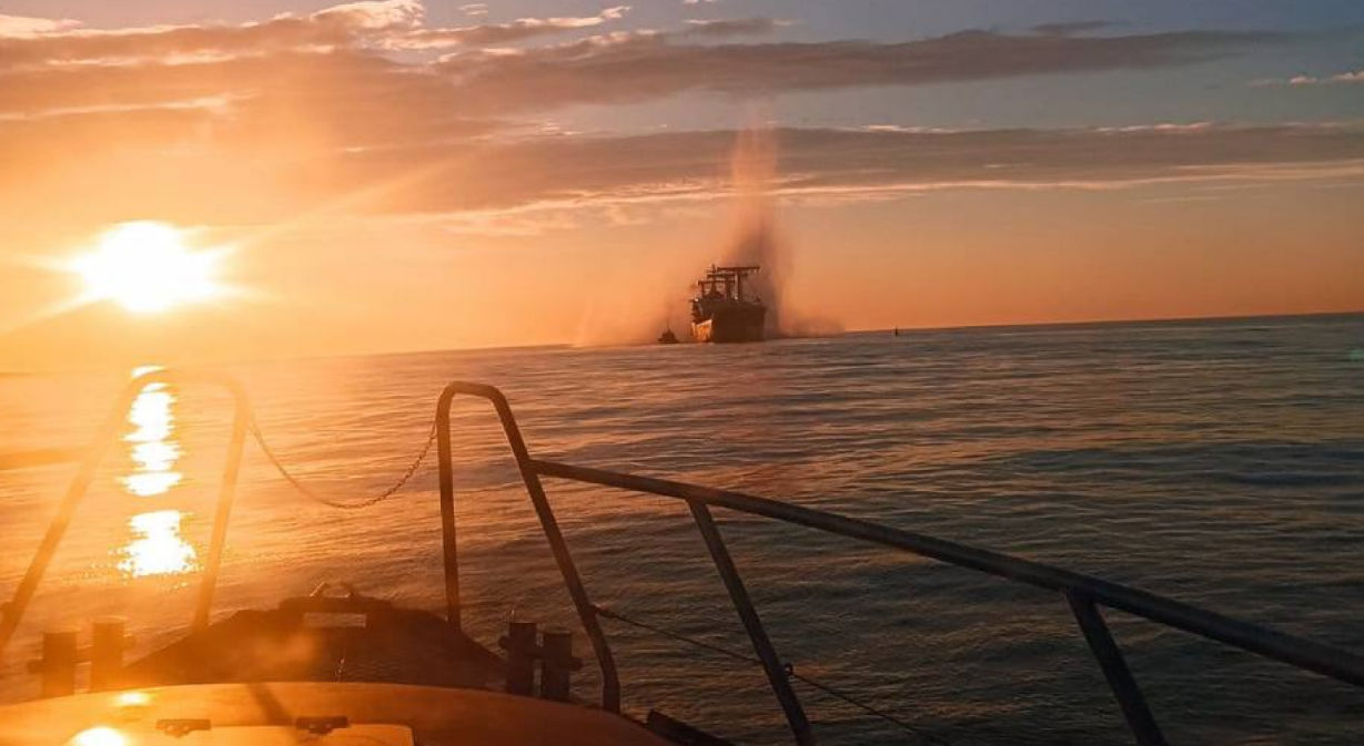 В Черном море на мине подорвалось гражданское судно: есть пострадавшие.