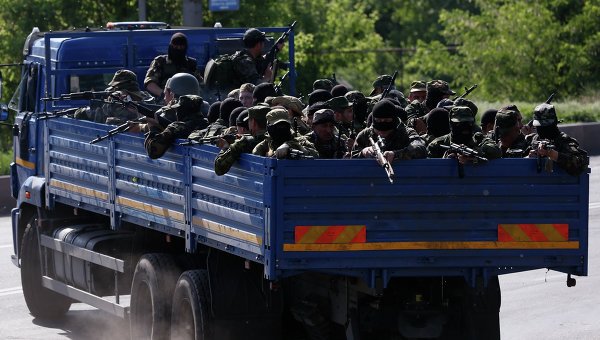 Пресс-секретарь силовой спецоперации Владислав Селезнев сообщил, что ополченцам в Донецке выдвинут ультиматум. Фото:  РИА Новости