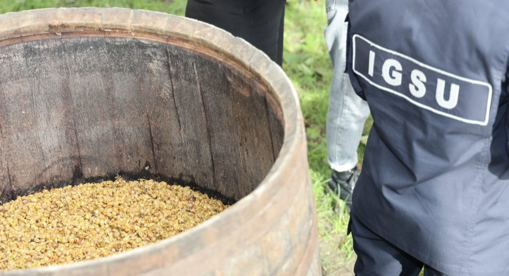 IGSU avertizează asupra riscurilor de intoxicație cu dioxid de carbon în perioada fermentației vinului.