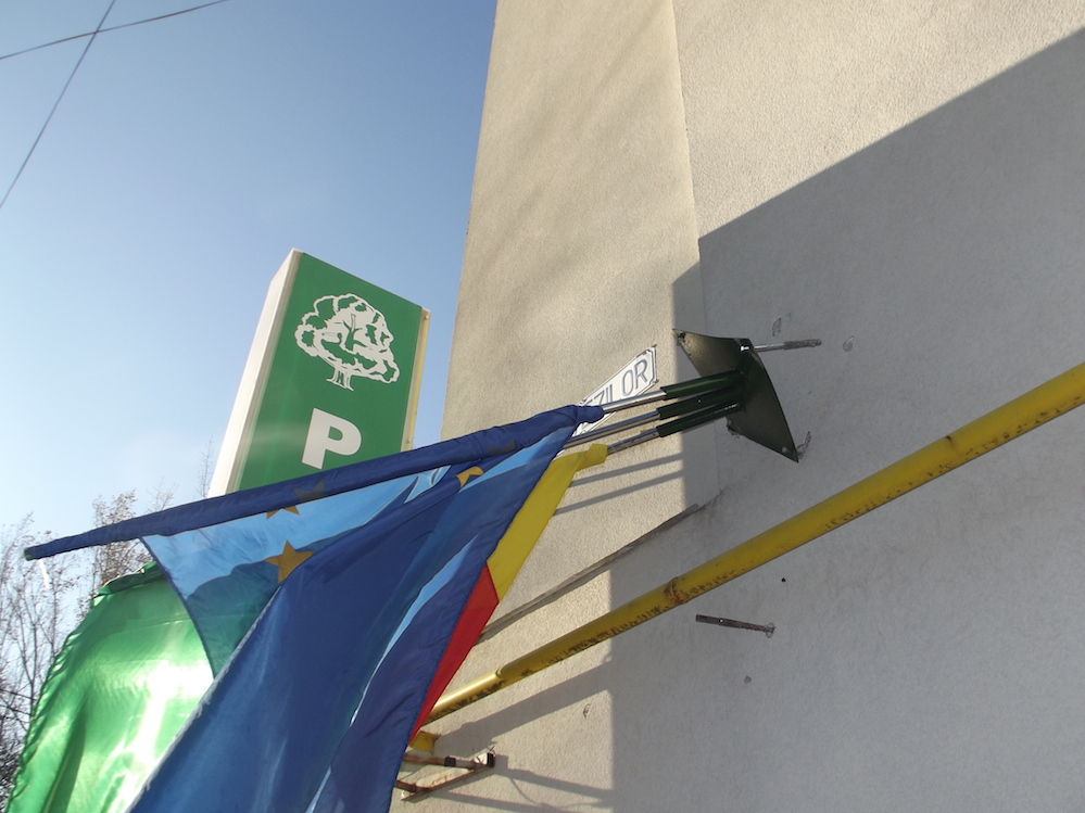 Sediul Organizaţiei Primare Cricova a Partidului Liberal Democrat din Moldova a fost vandalizat de două ori consecutiv.