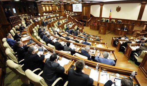 Большинство парламентариев родились в Кишиневе.
