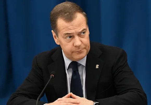 Медведев: США получили по заслугам.