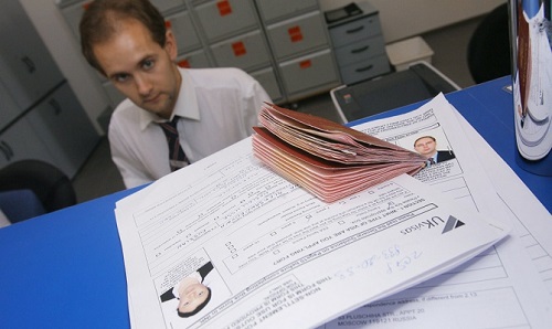 Число запросивших убежище в странах ЕС в 2013 году составило 435 тысяч человек, что на 100 тысяч больше, чем в 2012 году.