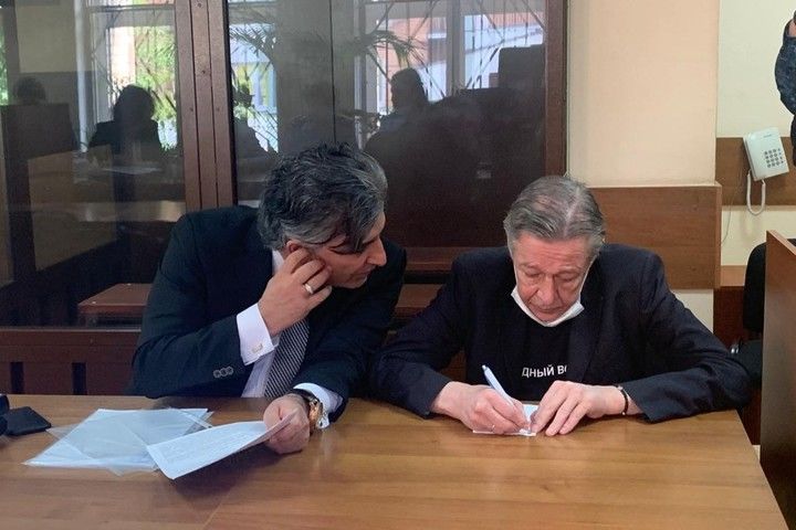 Ефремов выступил с последним словом в суде, приговор огласят 8 сентября.