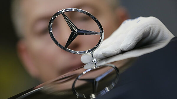 Mercedes отзывает в России внедорожники G-класса.
