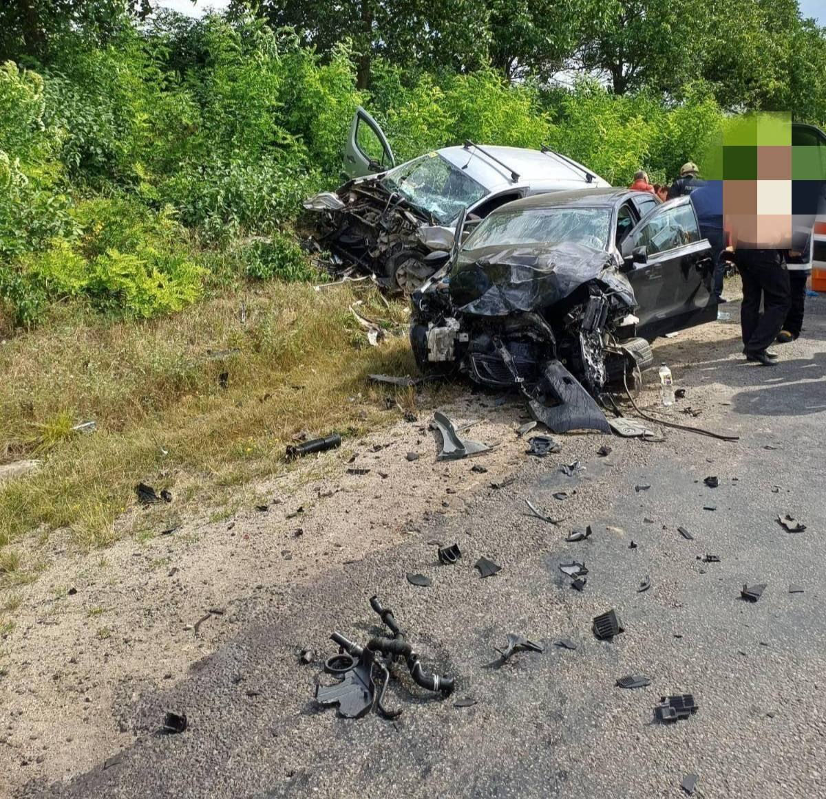 В Дрокиевском районе произошло ДТП: один человек погиб, трое пострадали.