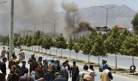 Un terorist sinucigaş s-a detonat în apropierea unei şcoli din Kabul. Foto: mirror.co.uk