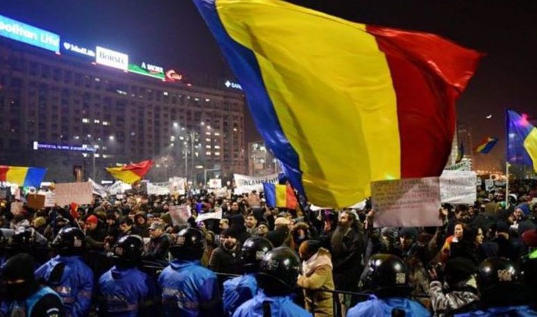 România: Proteste de amploare. Români din diaspora, şi ei în stradă