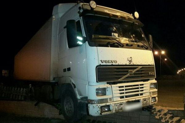 Добычей преступников стали, как минимум, 200 литров дизельного топлива.