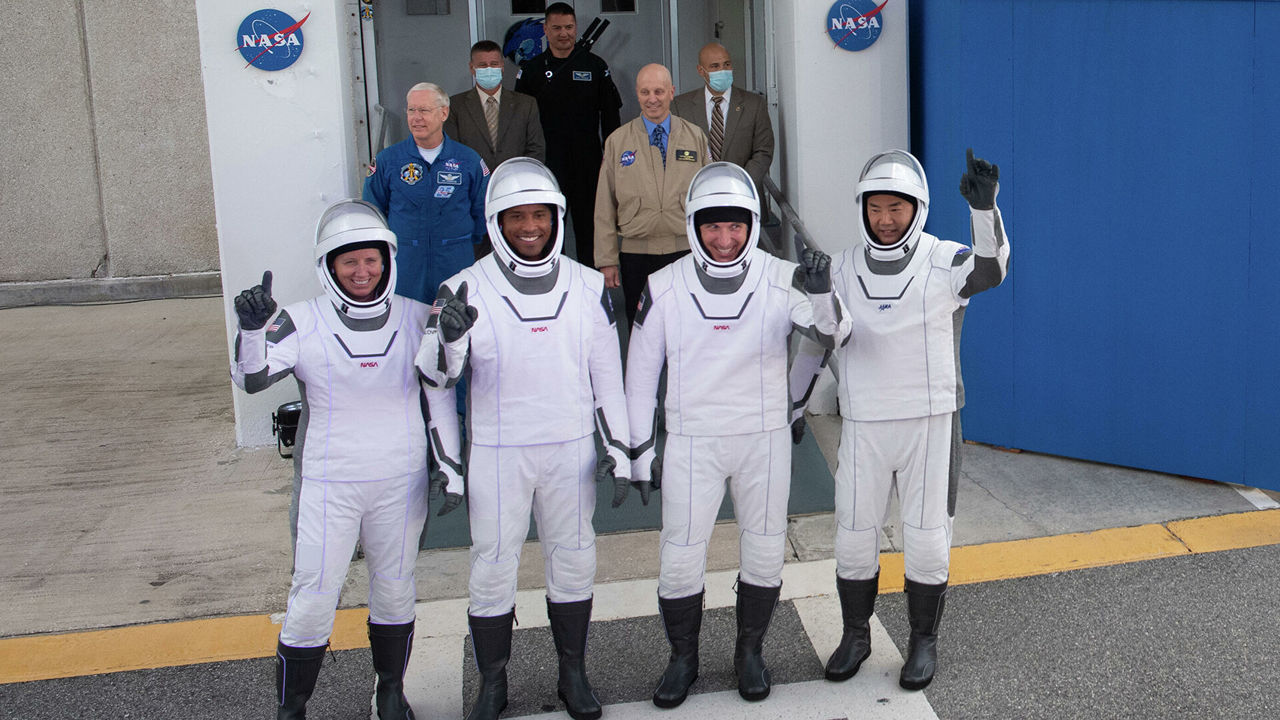 Экипаж американского корабля Crew Dragon перешел на борт МКС. Фото: ria.ru.
