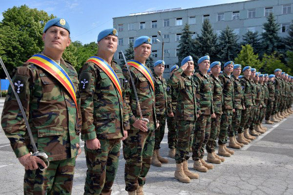 Молдова отправила 17-й контингент миротворцев в Косово.