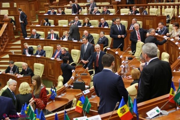 Unii deputaţi ai Parlamentului spun că vor cheltui banii în scopuri caritabile, iar alţii pentru masa de sărbătoare.