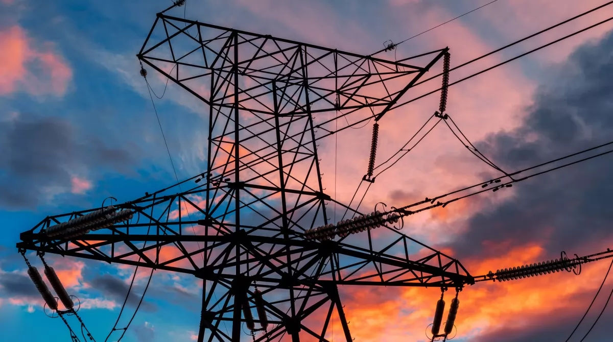 Linia de înaltă tensiune care leagă sistemul energetic al Ucrainei cu Moldova, deconectată.