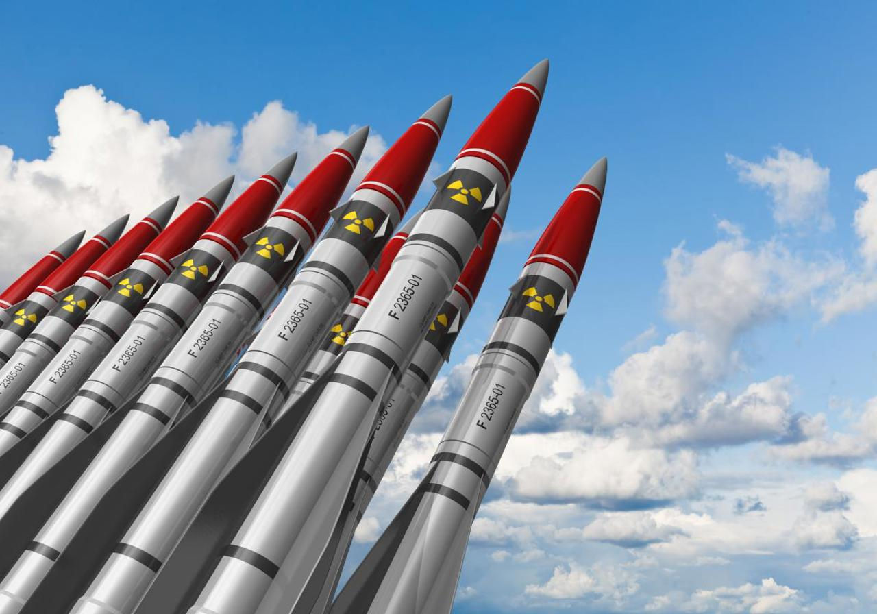 SUA poartă negocieri privind extinderea desfășurării armelor nucleare în Europa.