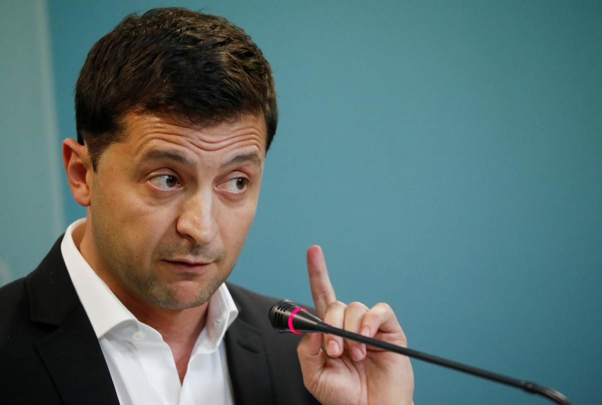Зеленский пообещал разрабатывать закон о статусе Донбасса вместе с народом.