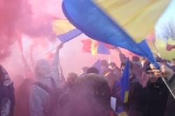 Гражданская платформа “Acțiunea 2012” призывает сторонников объединения присоединиться к маршу.