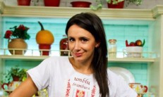 Nata a mai recunoscut că vrea să lase pentru o perioadă cariera pe plan secund. 