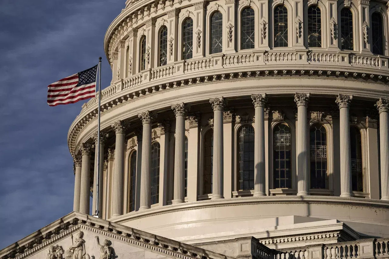 Сотрудники Конгресса США массово пишут законопроекты через ChatGPT и Claude.
