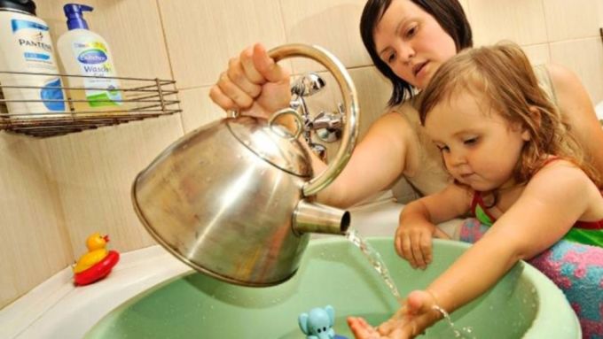 Систематические отключения воды.