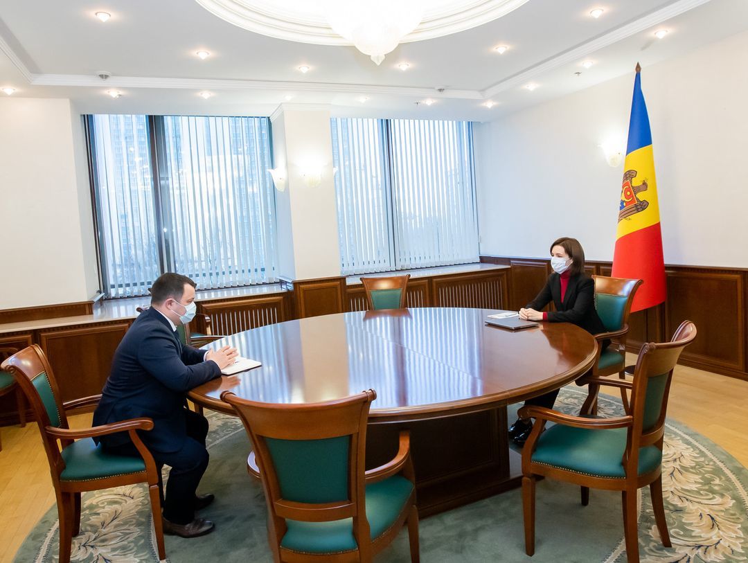 Майя Санду провела встречу с руководителем СИБ Есауленко.