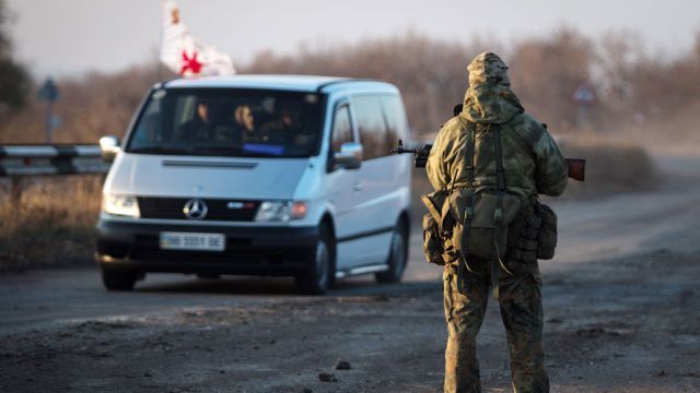 Басурин заявил, ополчение ДНР прекратило боевые действия в зоне конфликта.