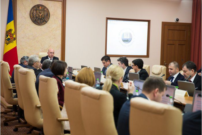 Свои должности  заместителей министра юстиции сохранили Николае Ешану и Эдуард Сербенко.