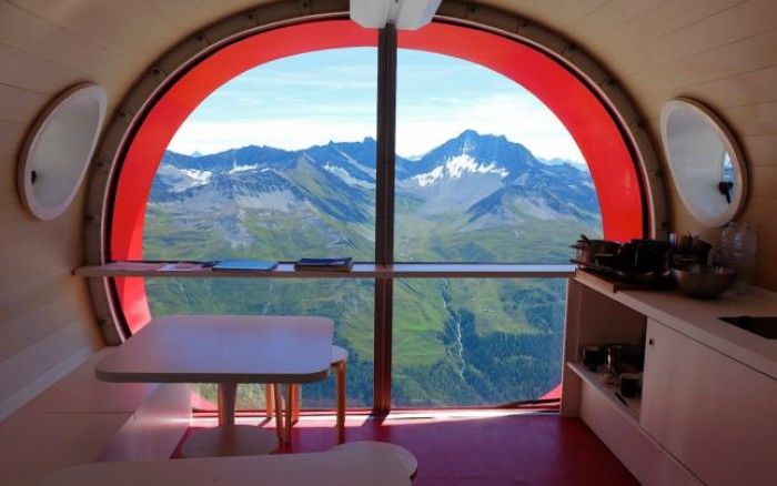 Hotelurile cu cele mai spectaculoase privelişti din lume. Foto: camptocamp.org