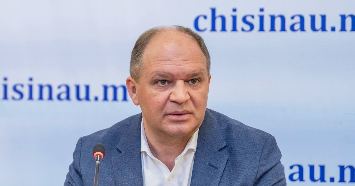 Суд обязал Иона Чебана извиниться перед тремя публичными лицами.
