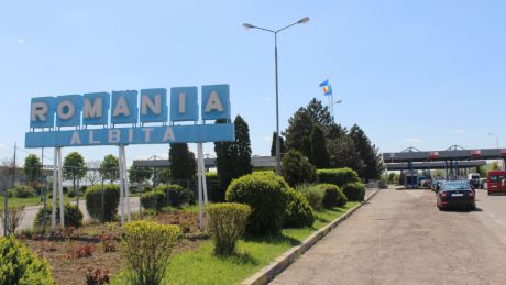 Şoferii care au renunţat la colete au fost lăsați să-şi continue drumul.