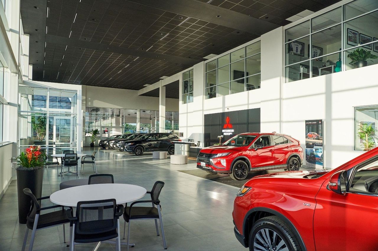 Mitsubishi задумала купить часть Renault.