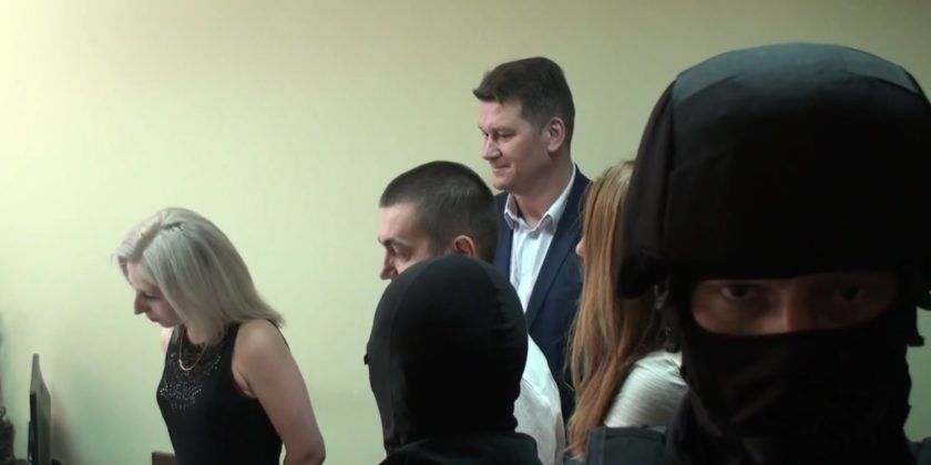 Veaceslav Platon este cercetat penal pentru escrocherie şi spălare de bani în proporţii deosebit de mari. 