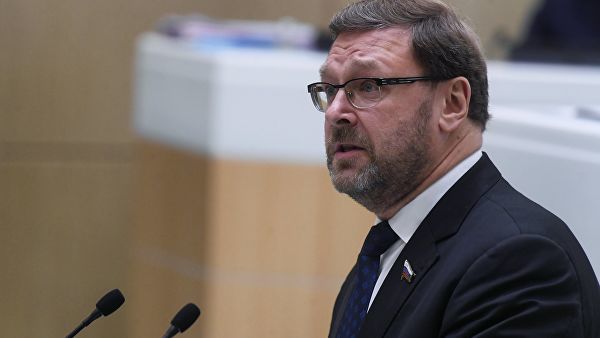 Косачев прокомментировал возможный вывод войск США из Сирии.