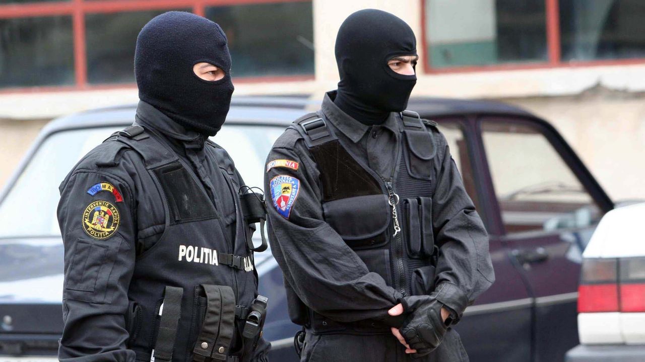 В Кишиневе прошли обыски по делу об изготовлении фальшивых документов.