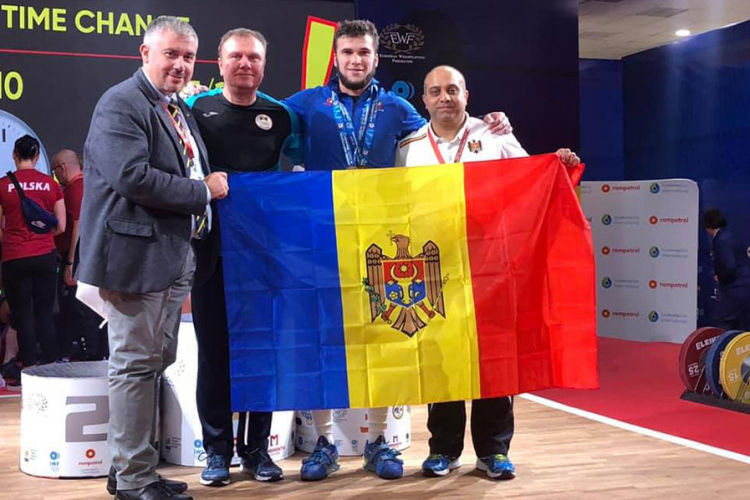 Тяжелоатлет Тудор Чобану стал европейским чемпионом среди молодежи.
