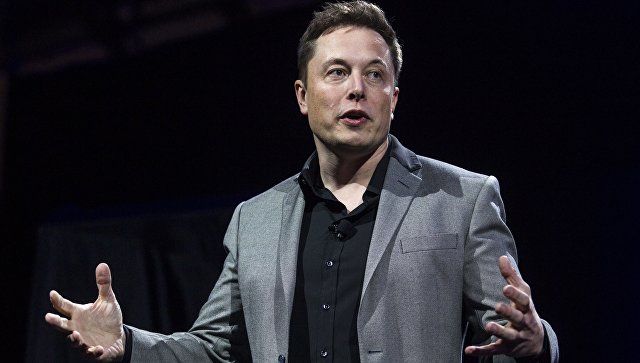 Акции Tesla упали на 12% после обвинений Илона Маска в мошенничестве.