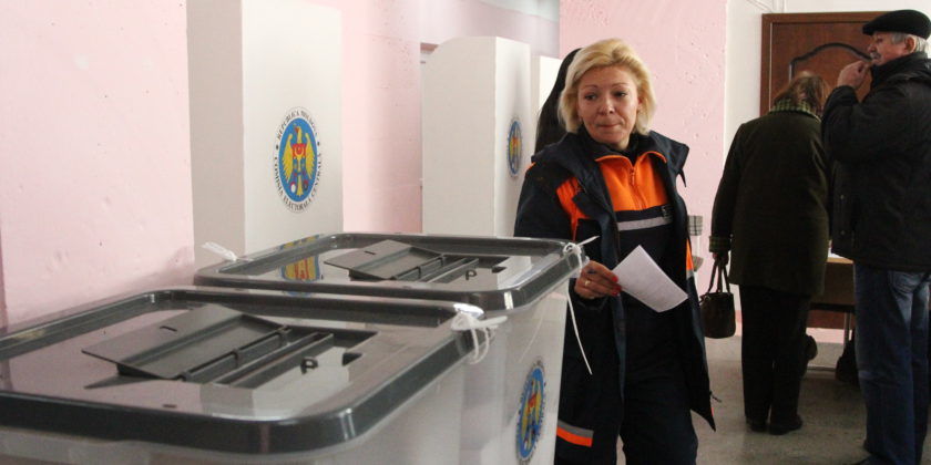 Cei 79 de obser­va­to­ri au ajuns la con­clu­zia că legi­sla­ția elec­to­ra­lă, inclu­siv Codul Elec­to­ral, cores­pun­de nor­me­lor inter­națio­na­le de des­fă­șu­ra­re a ale­ge­ri­lor demo­cra­ti­ce.