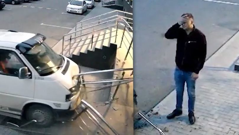 На Буюканах микроавтобус врезался в перила у подъезда жилого дома. Коллаж: Point.md