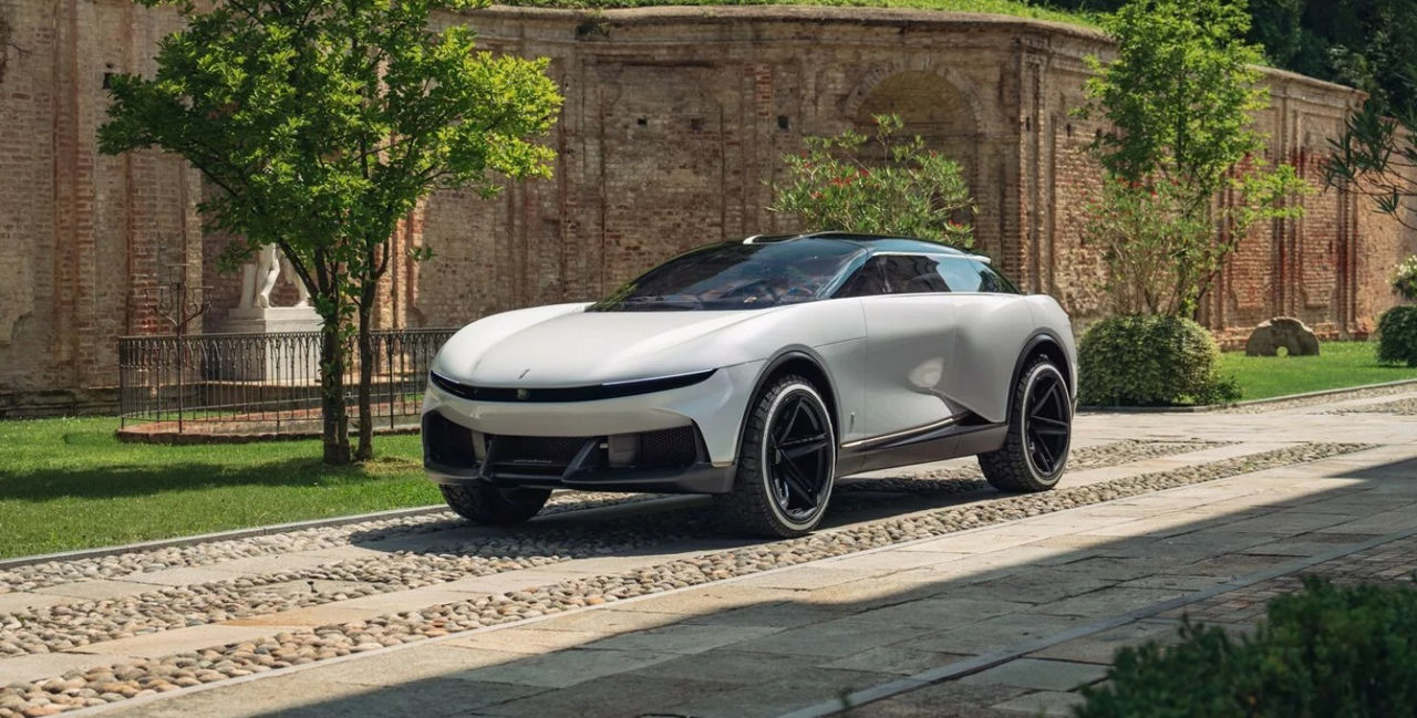 Итальянская компания Automobili Pininfarina показала стильный электрокроссовер PURA Vision.