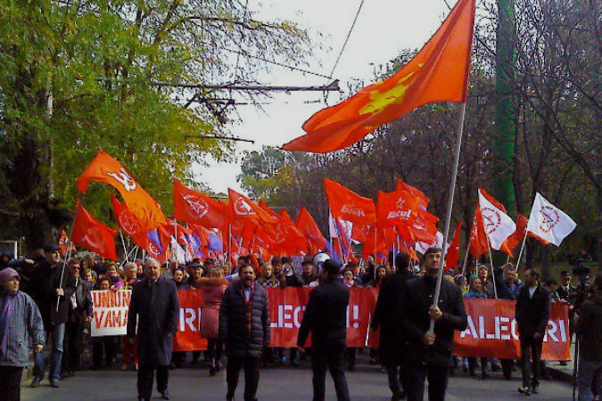 "Бархатная революции" продолжается.