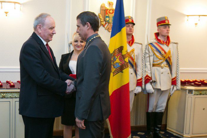 Șeful Federației Moldovenești de Fotbal, Pavel Cebanu, a primit astăzi din partea Președintelui Republicii Moldova, Nicolae Timofti, Ordinul Republicii.