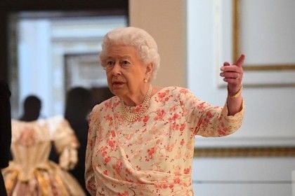 Королева ввела для Меган Маркл новый запрет.
