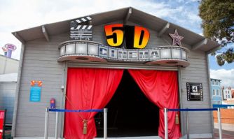Marea majoritate din chișinăuienii dornici de senzații tari, precum suspansul, adrenalina, coșmarurile aplelează la ultimele inovații din industria cinematografică, filmele 5D și 7D.
