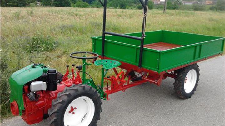 A înlocuit uşor calul, căruţa şi tractorul. Este vorba despre motocultor, un vehicul cu două sau patru roţi, utilizat de fermieri, şi care poate fi văzut tot mai des prin Moldova.