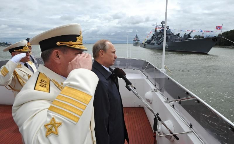 Putin taie masiv din bugetul Apărării. 