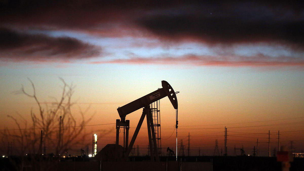 В Ливии заявили о планах увеличить добычу нефти до 1,2 млн баррелей в день.