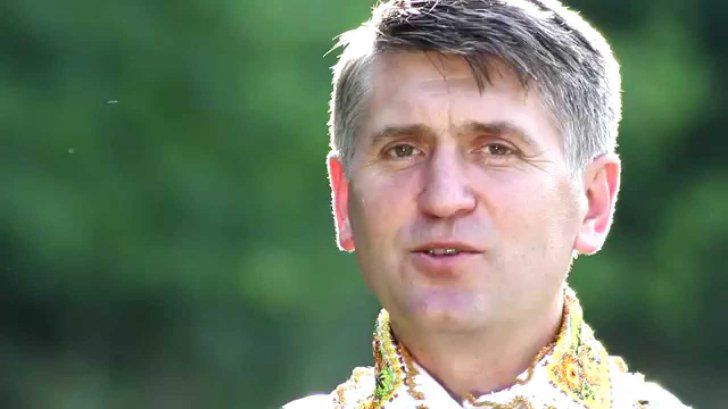 Cine este Cristian Pomohaci, preotul cântăreţ implicat într-un scandal sexual. Foto: realitatea.net