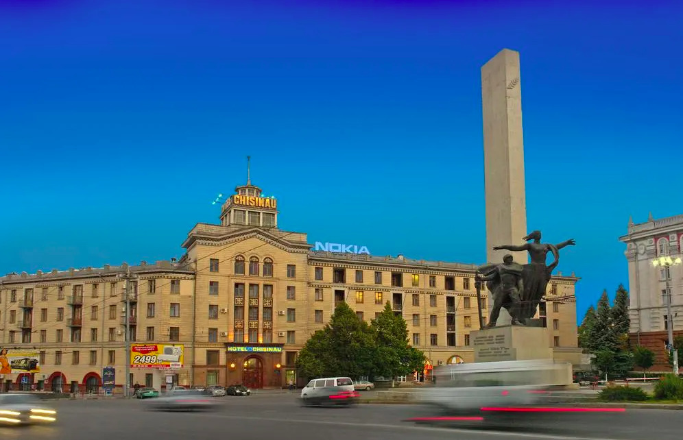 Акции АО Hotelul «Chişinău» выставлены на продажу.